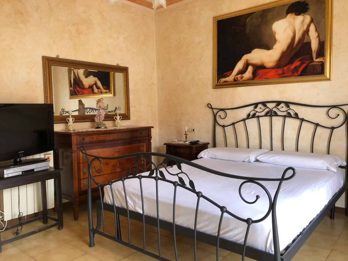 Casa Ceragioli Villa เวียเรจโจ ภายนอก รูปภาพ
